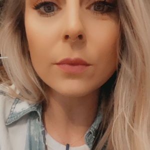 Meet your Posher, Brittney